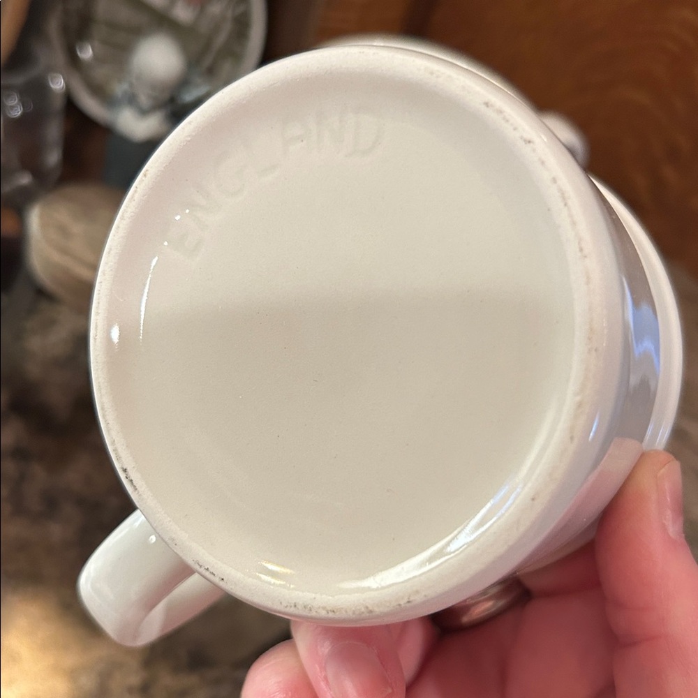 Set of English Ironstone Mugs - Picture 4 of 6